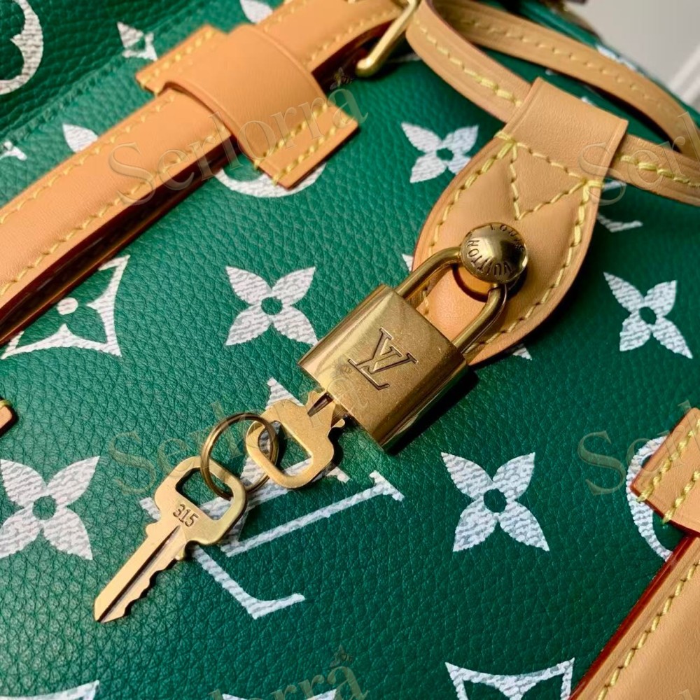 LOUIS VUITTON CHRISTOPHER MM