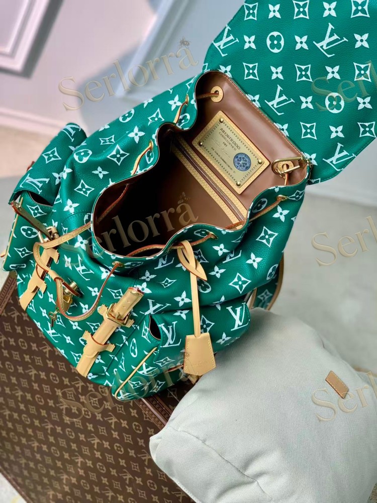 LOUIS VUITTON CHRISTOPHER MM