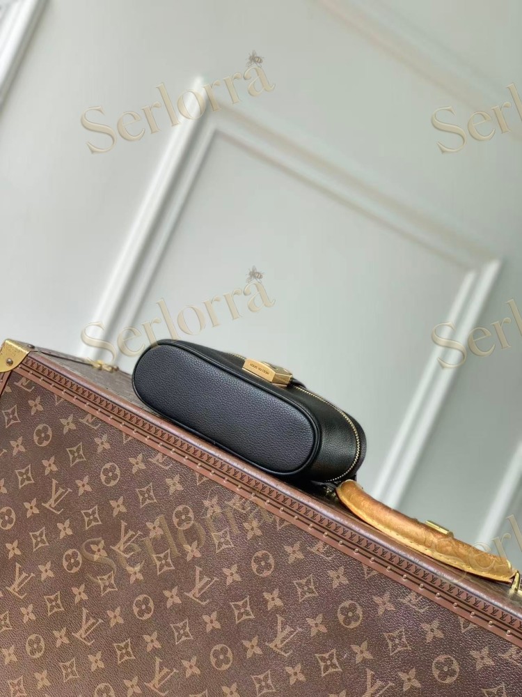LOUIS VUITTON LOW KEY VANITY POUCH