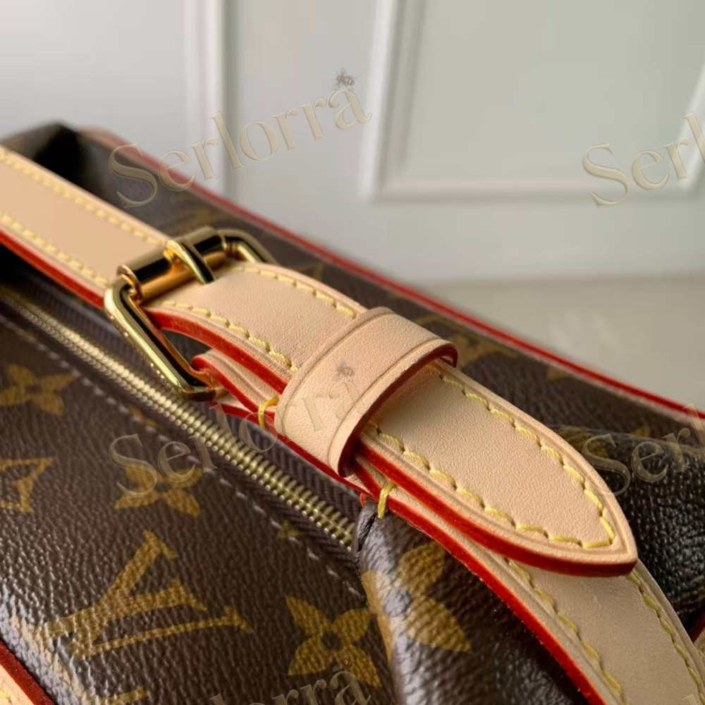 LOUIS VUITTO CRUISER TOILETRY BAG