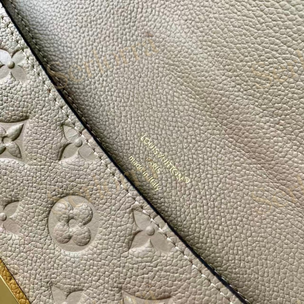 LOUIS VUITTON METIS HOBO