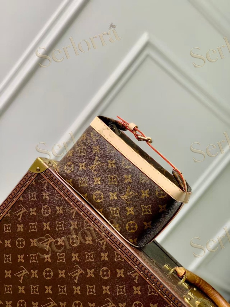 LOUIS VUITTO CRUISER TOILETRY BAG