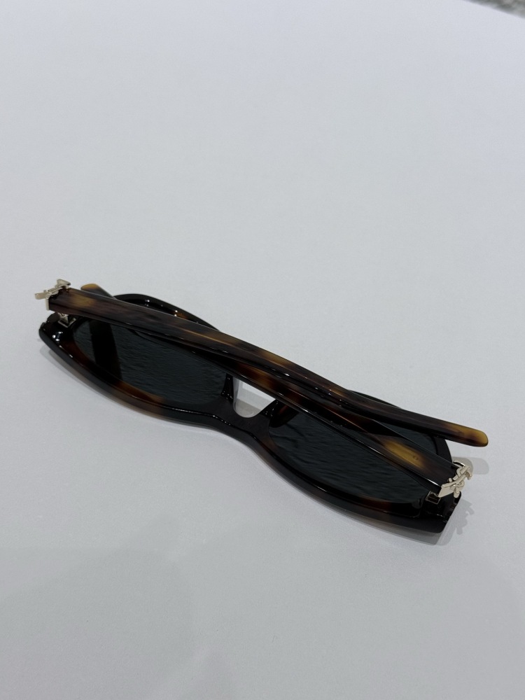 SAINT LAURENT SUNGLASSES