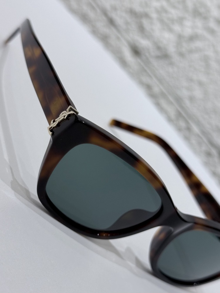 SAINT LAURENT SUNGLASSES