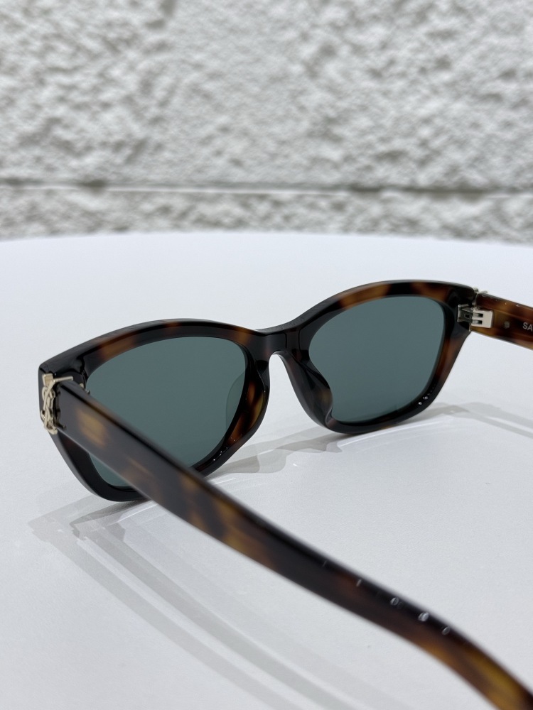 SAINT LAURENT SUNGLASSES