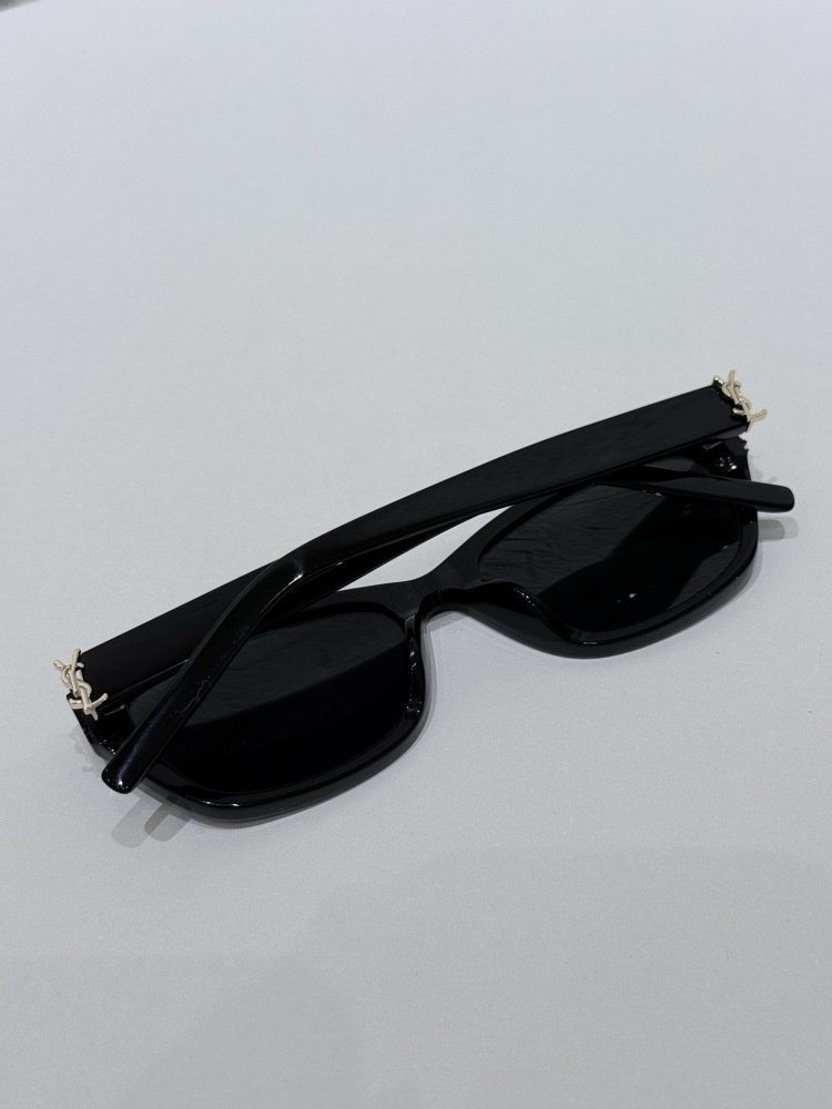 SAINT LAURENT SUNGLASSES