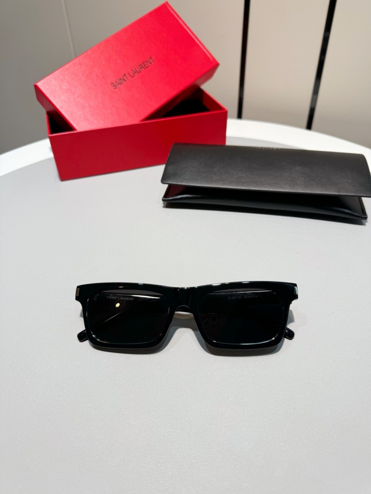 SAINT LAURENT SUNGLASSES