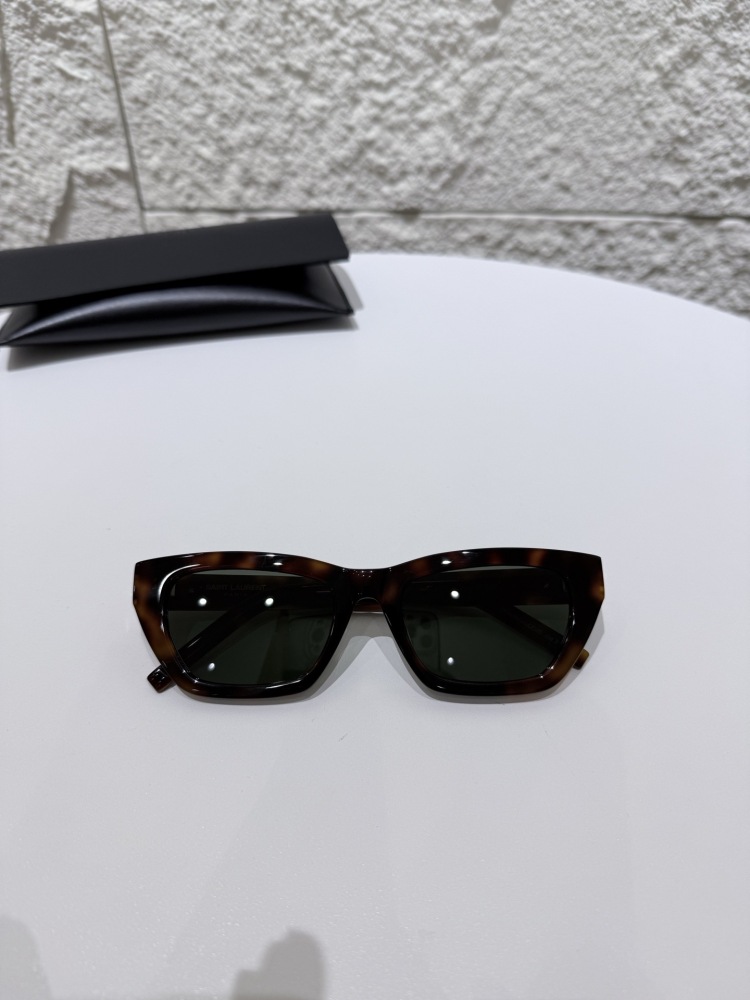 SAINT LAURENT SUNGLASSES