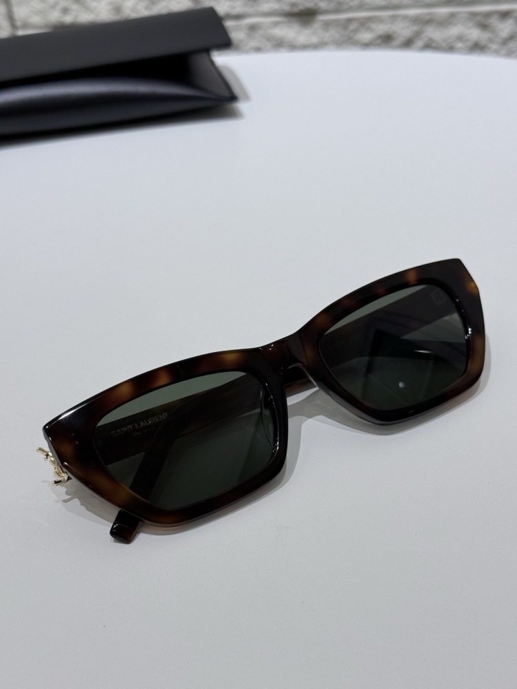 SAINT LAURENT SUNGLASSES