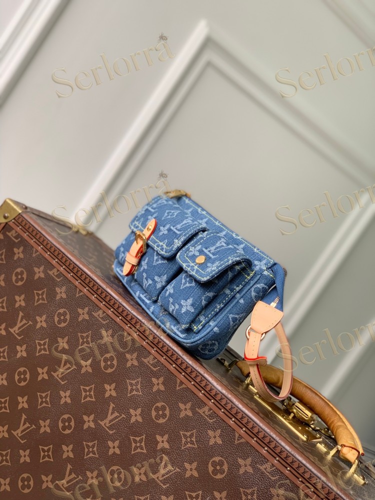 LOUIS VUITTON POCHETTE ACCESSORIES CARGO