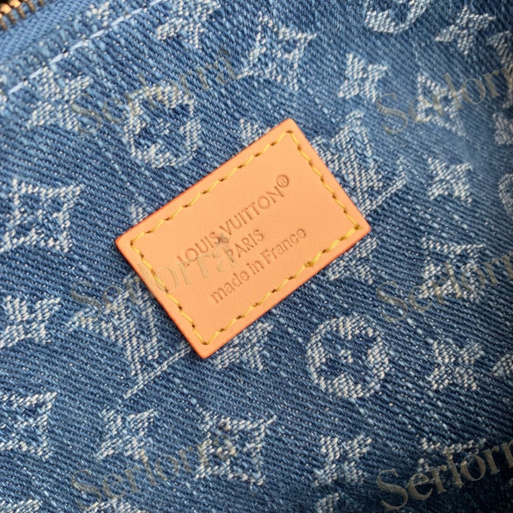 LOUIS VUITTON POCHETTE ACCESSORIES CARGO