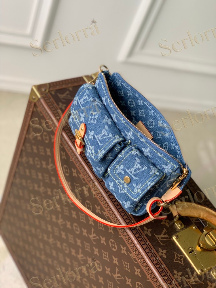 LOUIS VUITTON POCHETTE ACCESSORIES CARGO