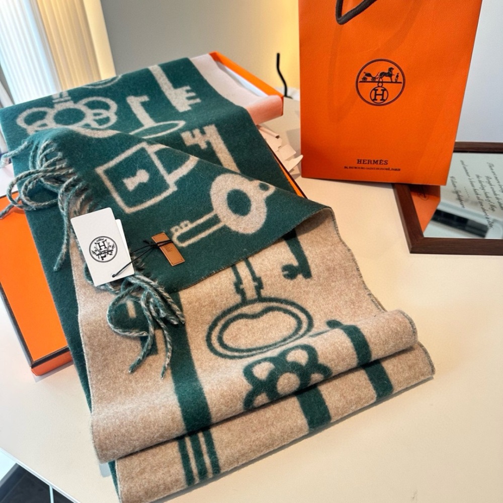 HERMES KEY PATTERN DOUBLE-SIDED CASHMERE SCARF