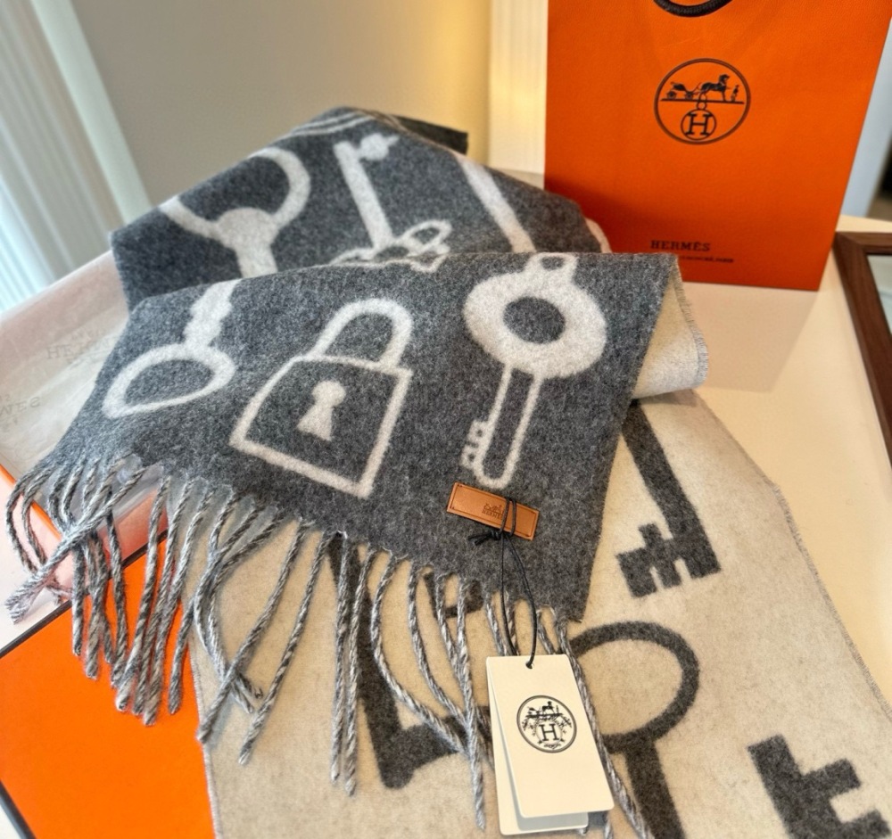 HERMES KEY PATTERN DOUBLE-SIDED CASHMERE SCARF