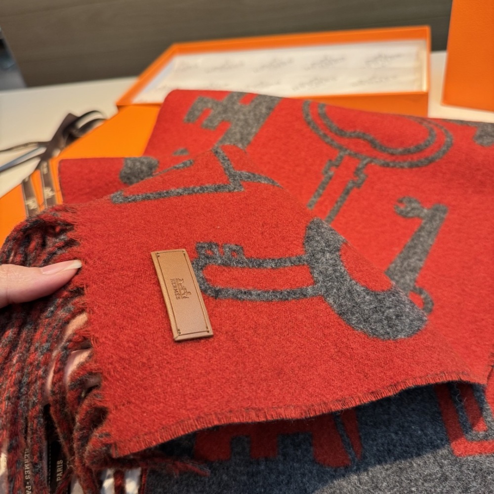 HERMES KEY PATTERN DOUBLE-SIDED CASHMERE SCARF