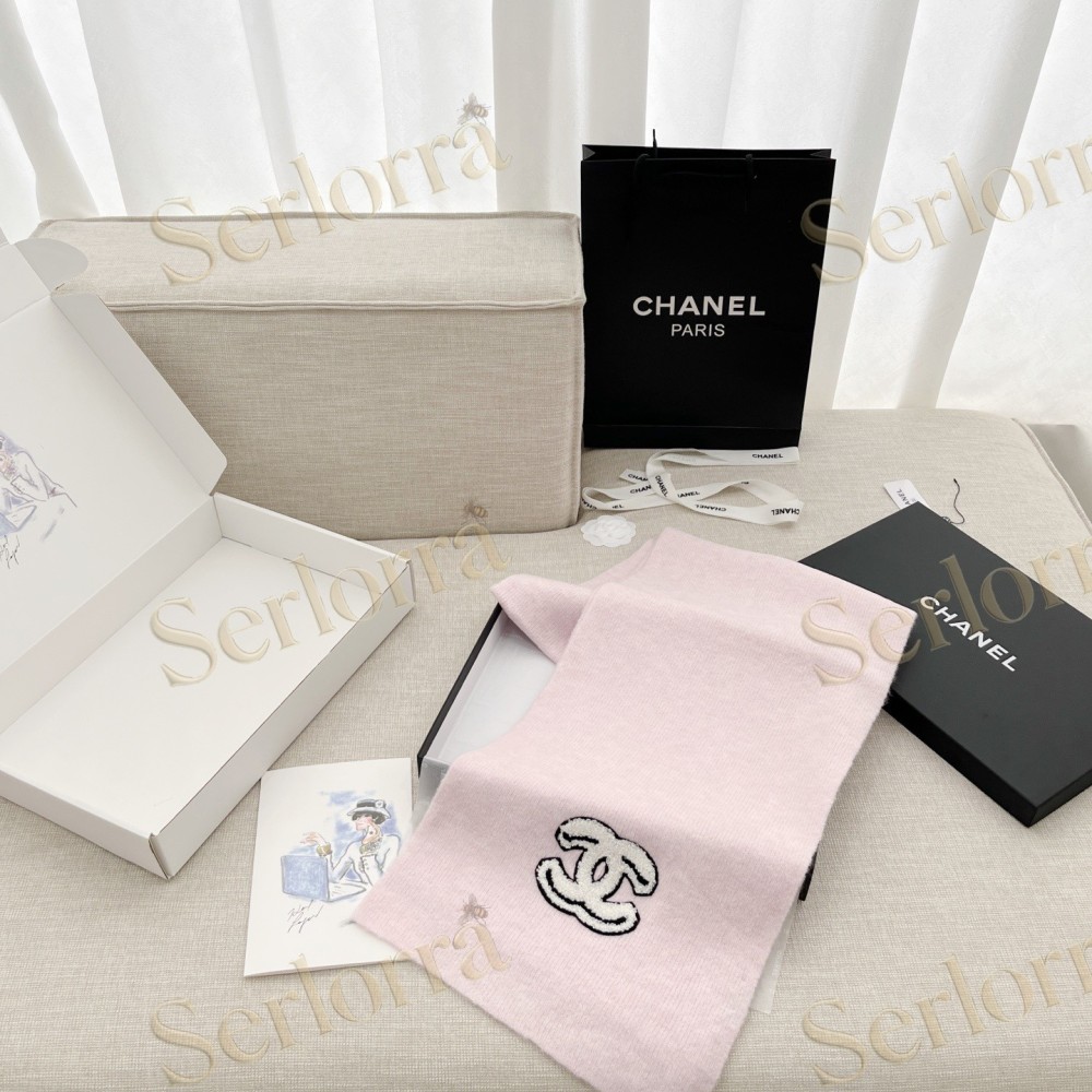 CHANEL COMIC PRINT KNITTED SCARF