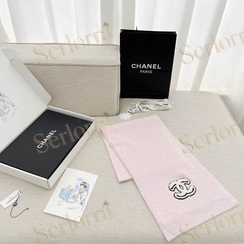 CHANEL COMIC PRINT KNITTED SCARF