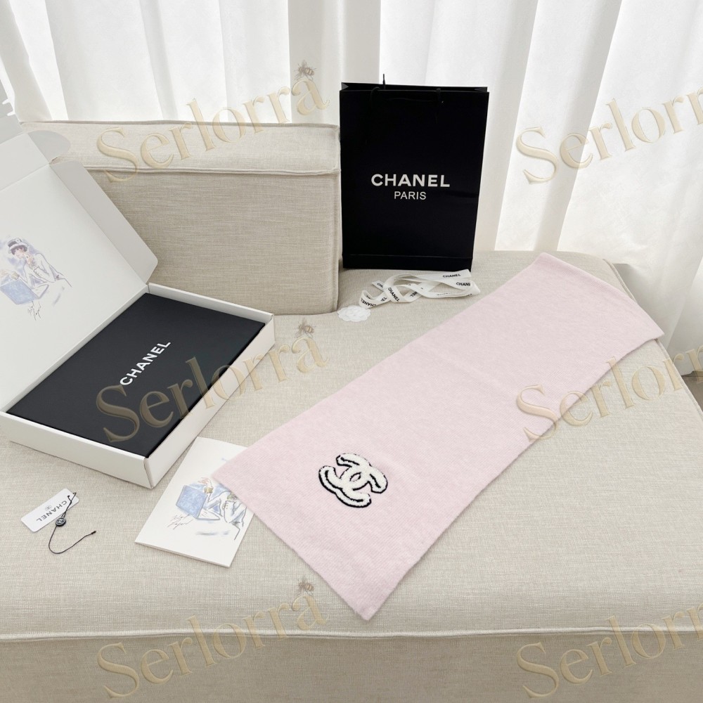CHANEL COMIC PRINT KNITTED SCARF