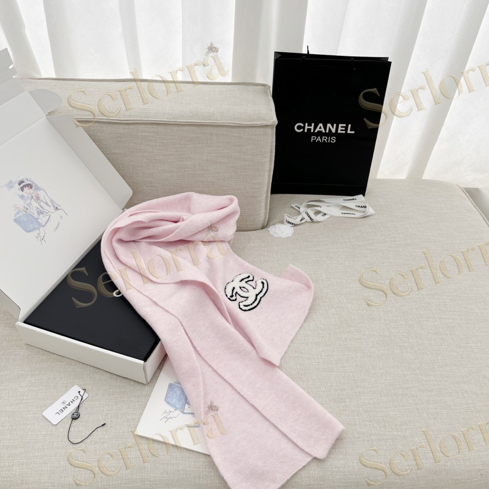 CHANEL COMIC PRINT KNITTED SCARF