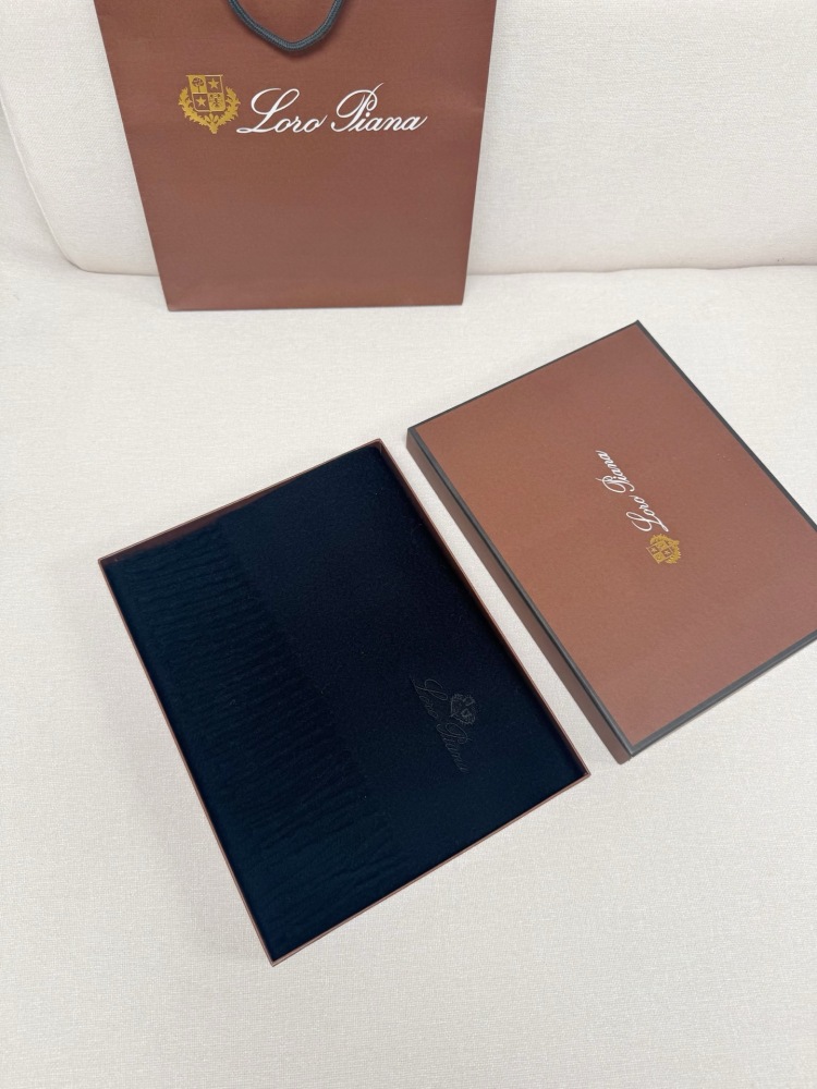 LORO PIANA CLASSIC WAVE PATTERN SOLID CASHMERE SCARF