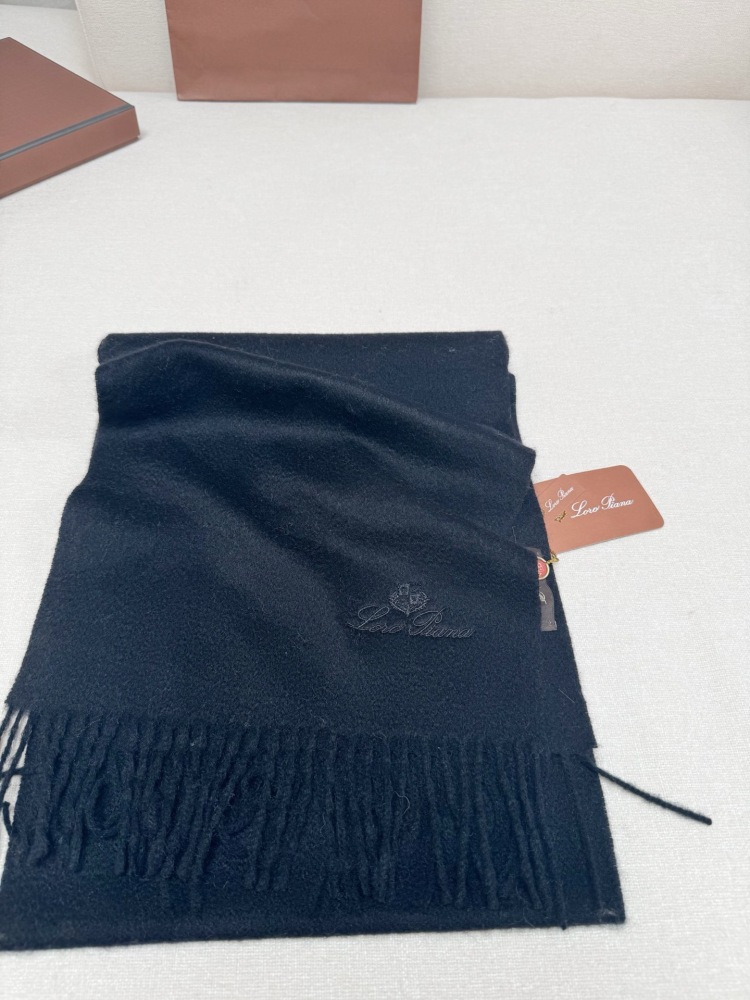 LORO PIANA CLASSIC WAVE PATTERN SOLID CASHMERE SCARF