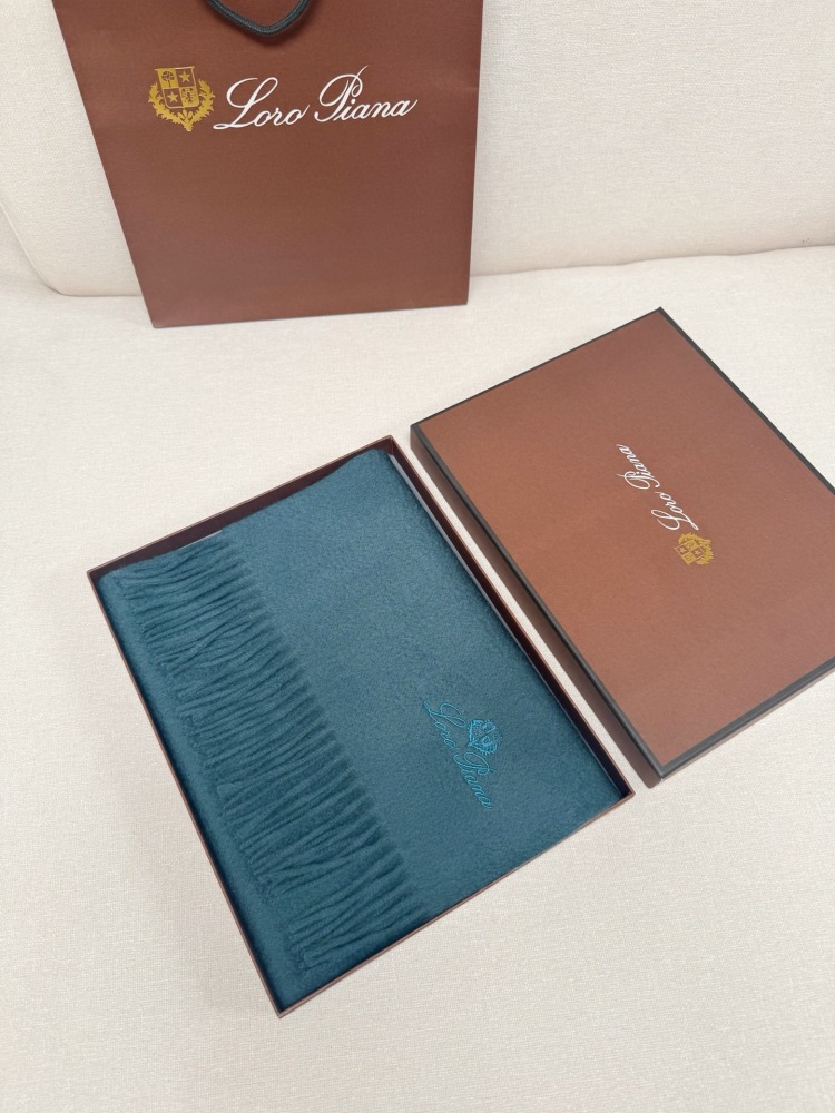 LORO PIANA CLASSIC WAVE PATTERN SOLID CASHMERE SCARF