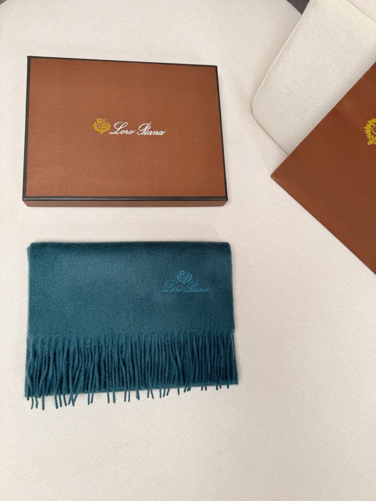 LORO PIANA CLASSIC WAVE PATTERN SOLID CASHMERE SCARF