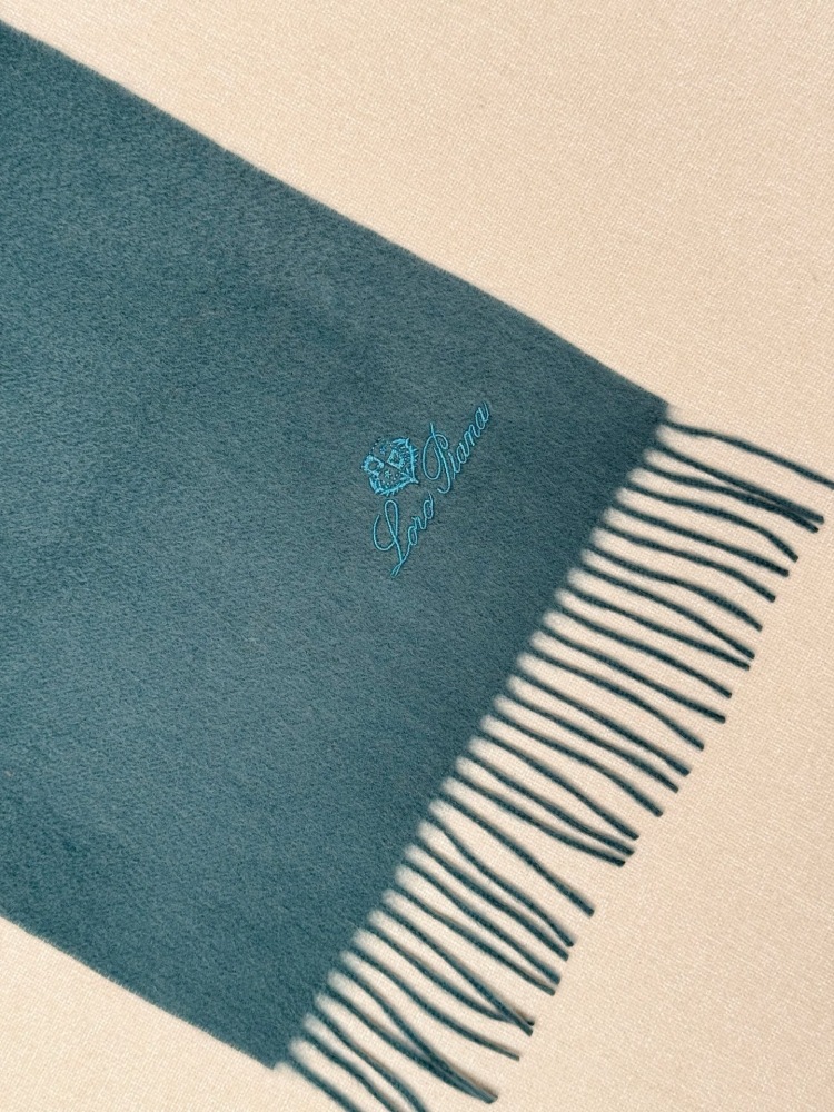 LORO PIANA CLASSIC WAVE PATTERN SOLID CASHMERE SCARF