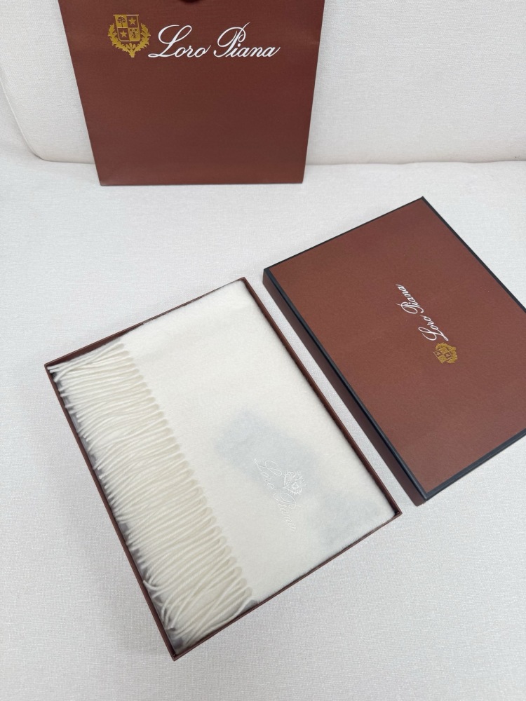 LORO PIANA CLASSIC WAVE PATTERN SOLID CASHMERE SCARF