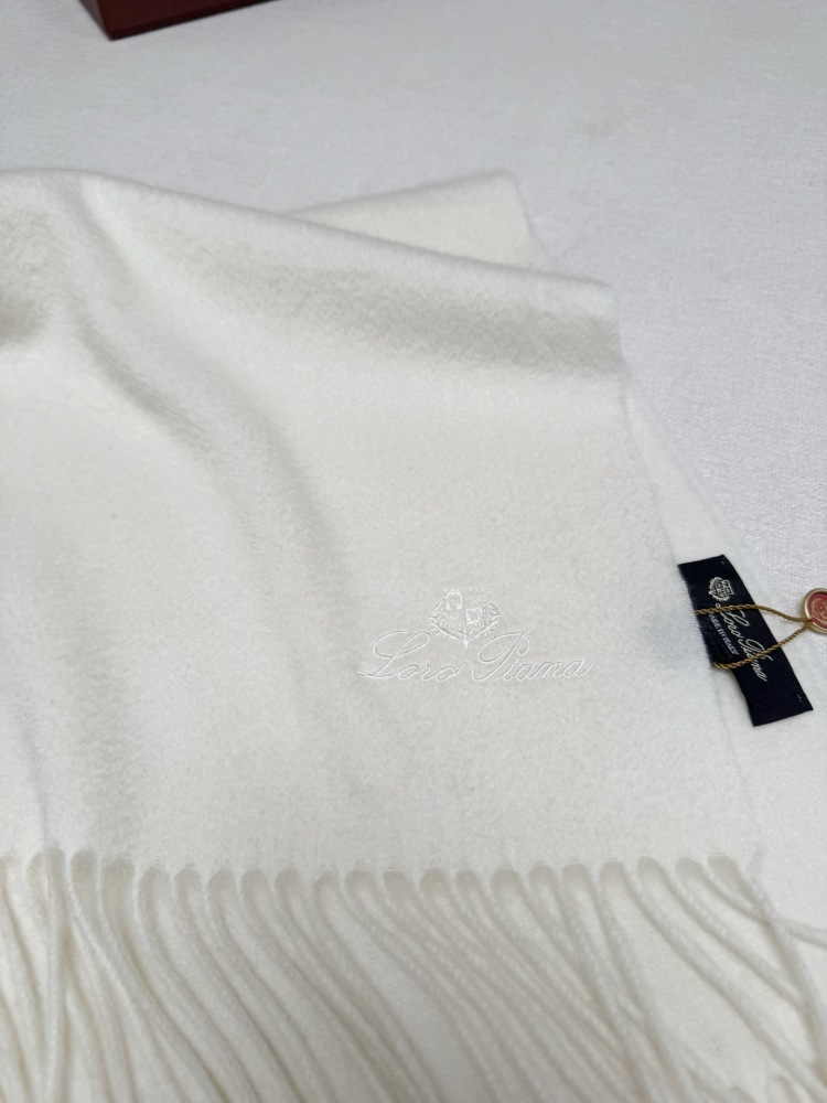 LORO PIANA CLASSIC WAVE PATTERN SOLID CASHMERE SCARF