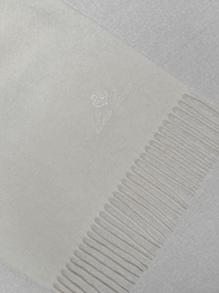 LORO PIANA CLASSIC WAVE PATTERN SOLID CASHMERE SCARF