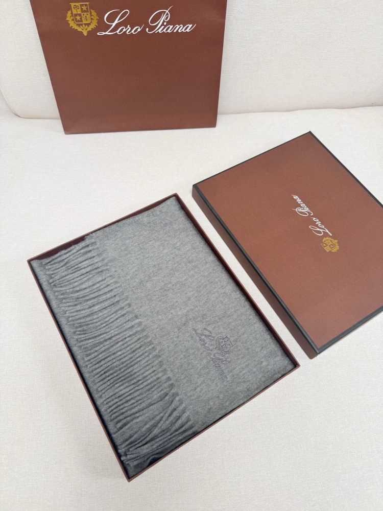 LORO PIANA CLASSIC WAVE PATTERN SOLID CASHMERE SCARF