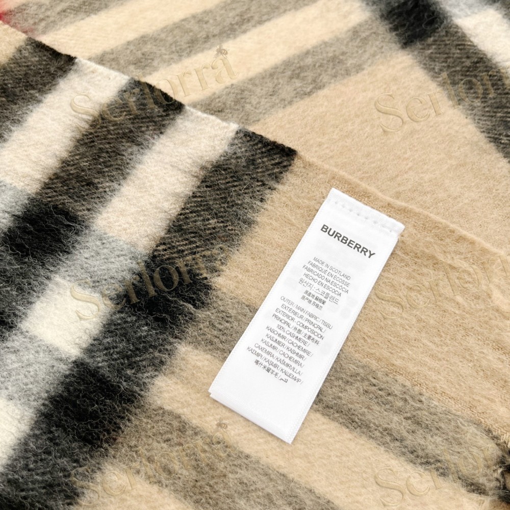 BURBERRY CLASSIC TARTAN SMALL CHECK SCARF