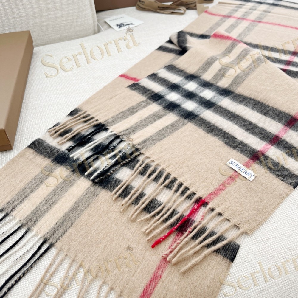 BURBERRY CLASSIC TARTAN SMALL CHECK SCARF