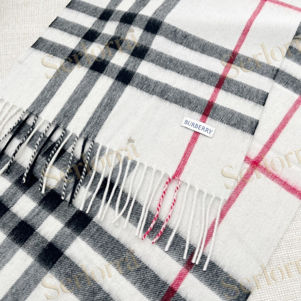 BURBERRY CLASSIC TARTAN SMALL CHECK SCARF