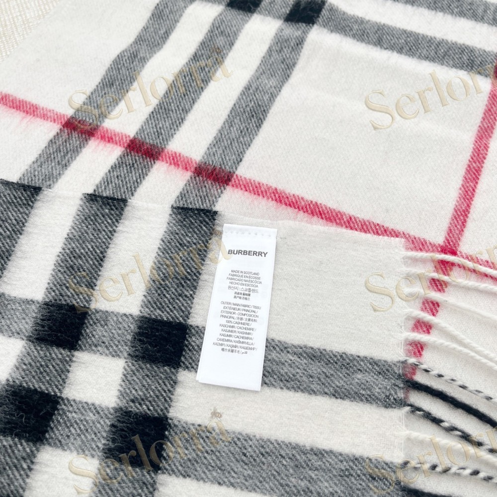 BURBERRY CLASSIC TARTAN SMALL CHECK SCARF