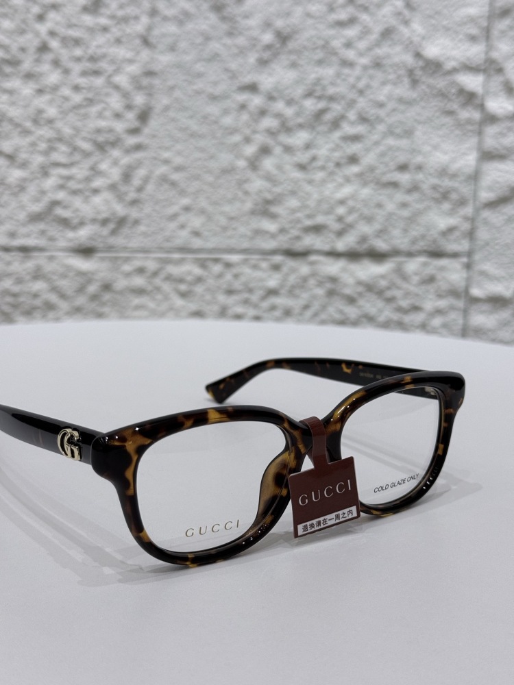 GUCCI GLASSES