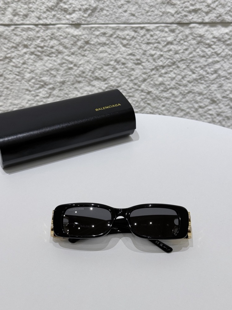 BALENCIAGA SUNGLASSES