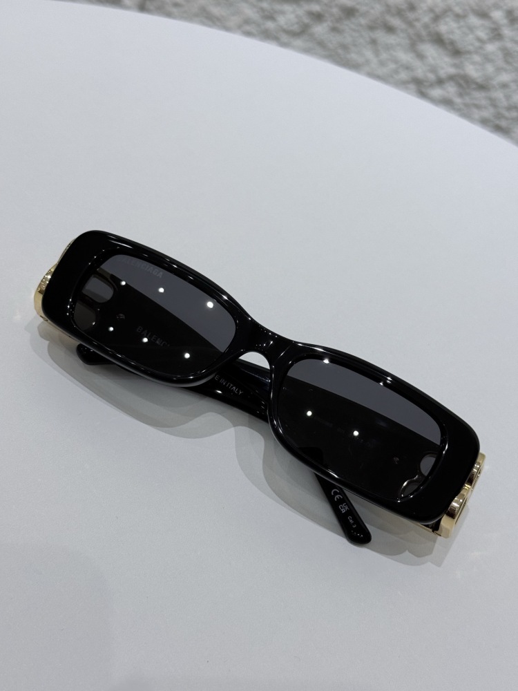 BALENCIAGA SUNGLASSES