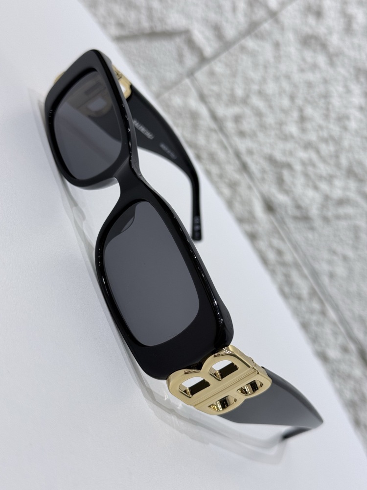 BALENCIAGA SUNGLASSES