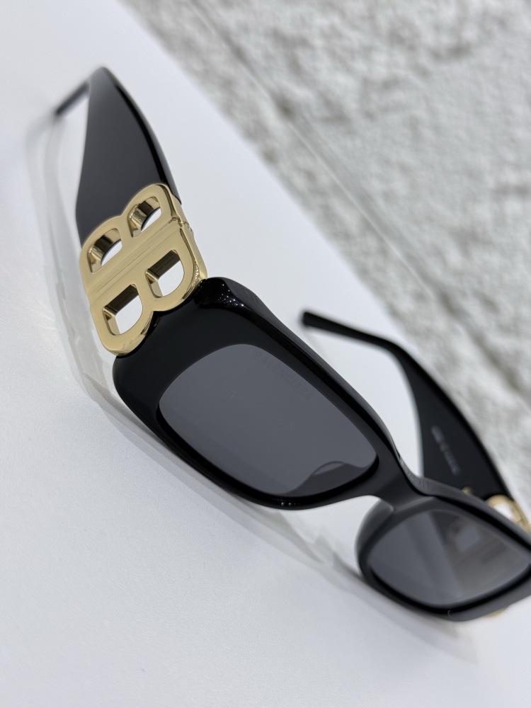 BALENCIAGA SUNGLASSES