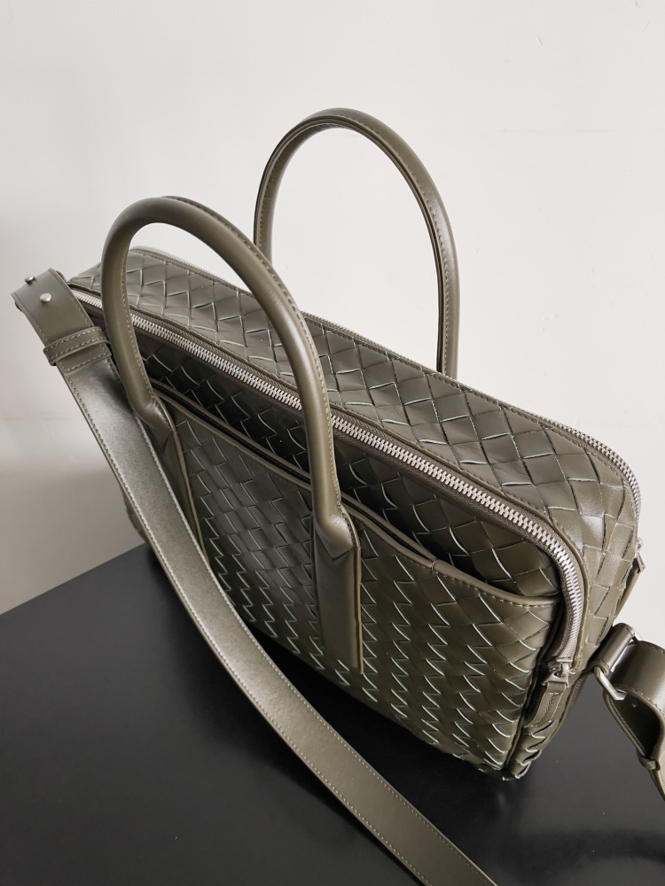 BOTTEGA VENETA GETAWAY BRIEFCASE
