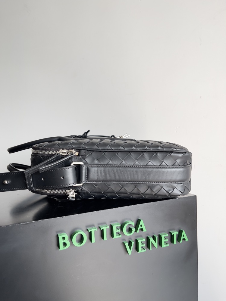 BOTTEGA VENETA GETAWAY BRIEFCASE