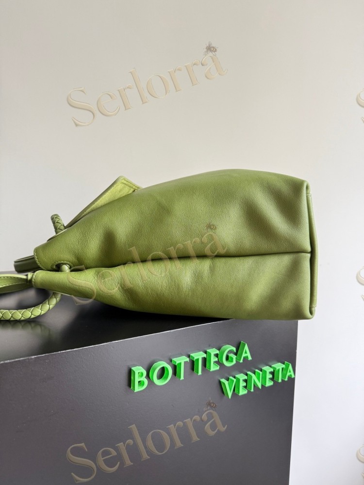 BOTTEGA VENETA LARGE CIAO CIAO
