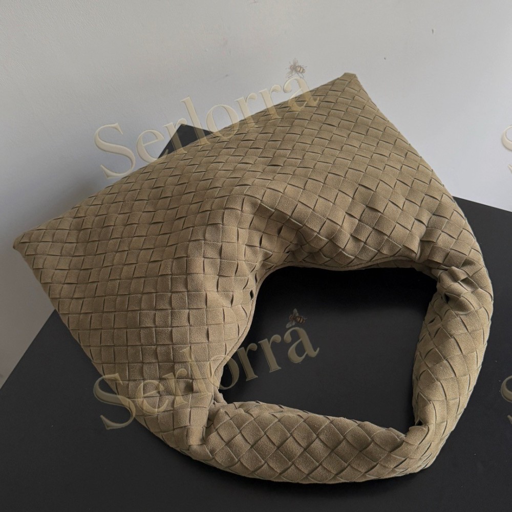 BOTTEGA VENETA HOP SHOULDER BAG