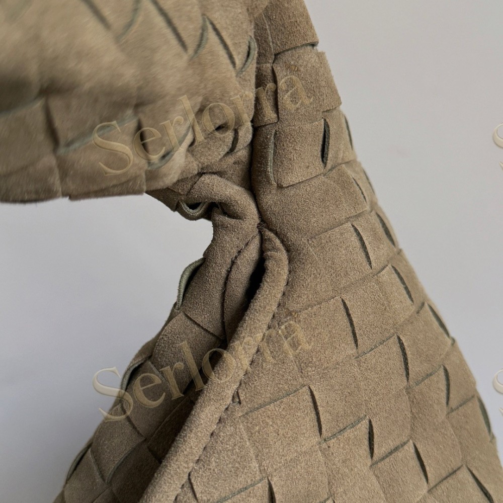 BOTTEGA VENETA HOP SHOULDER BAG