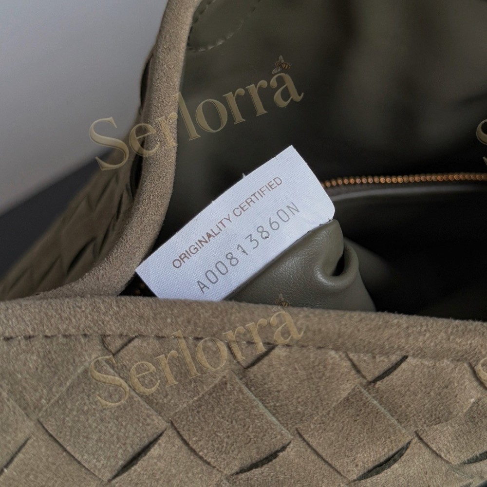 BOTTEGA VENETA HOP SHOULDER BAG
