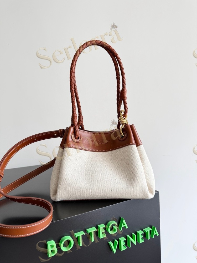 BOTTEGA VENETA SMALL PARACHUTE
