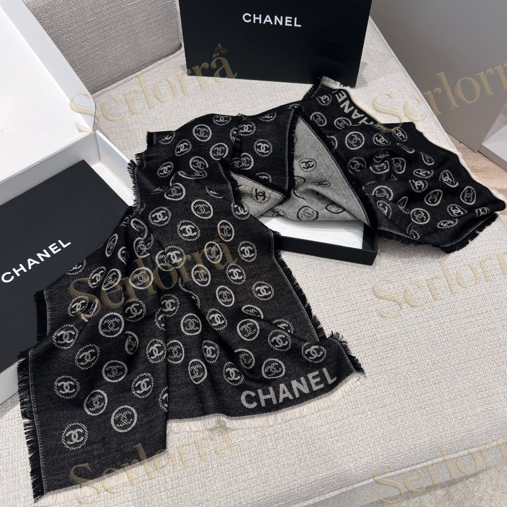 CHANEL 25S CREST LONG SCARF