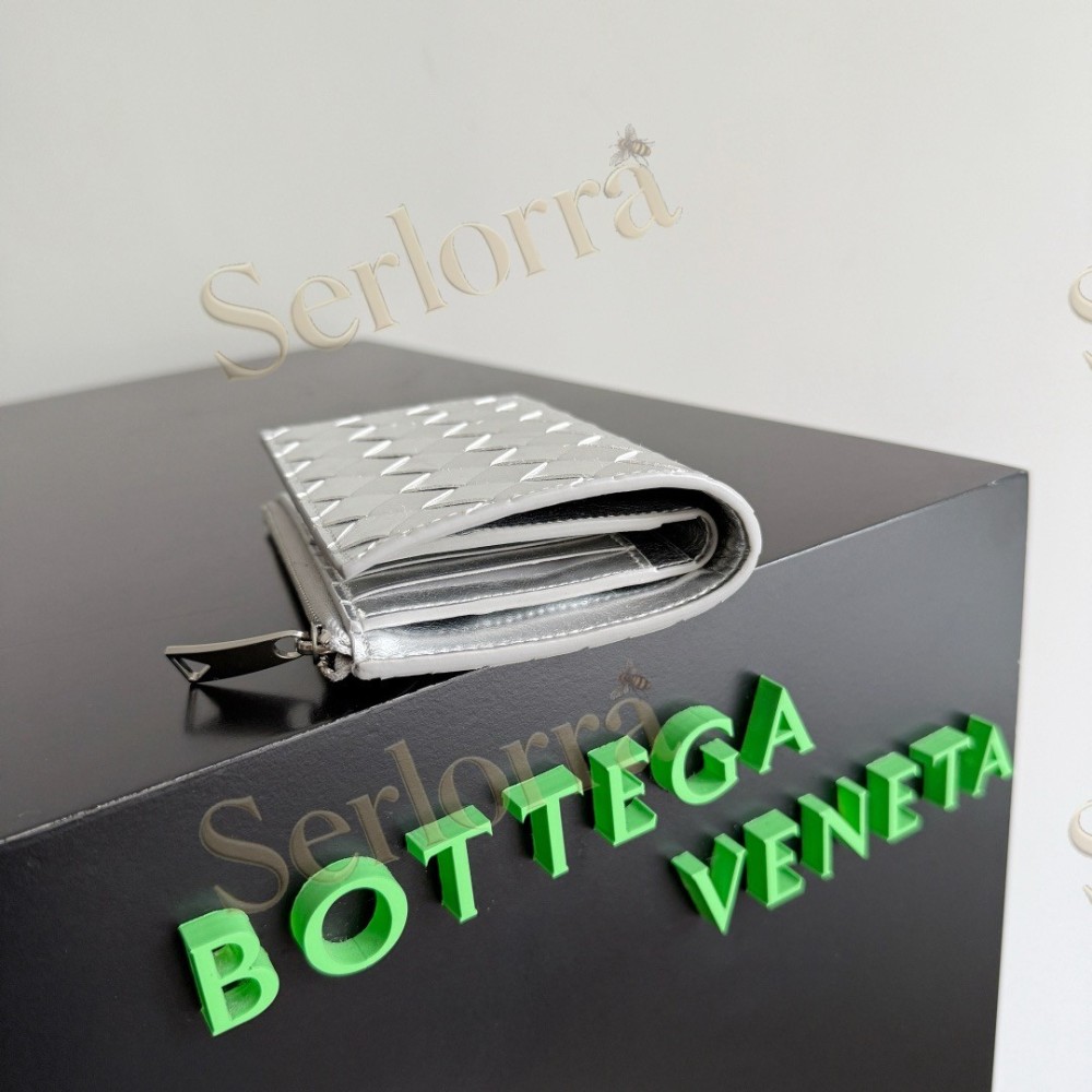 BOTTEGA VENETA INTRECCIATO MEDIUM BI-FOLD WALLET